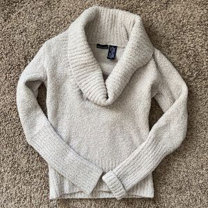 xs woman's sweater